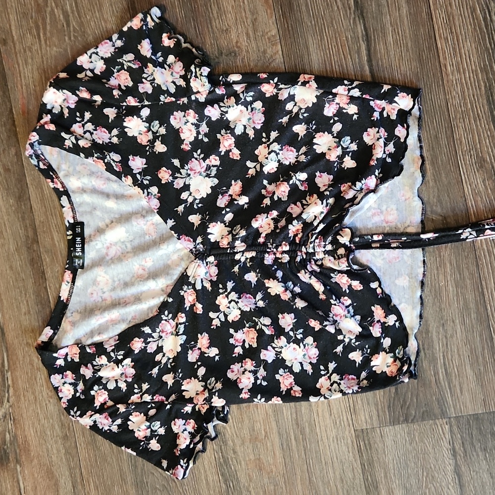 Shein Flower-Patterned Crop Top - Size Small
